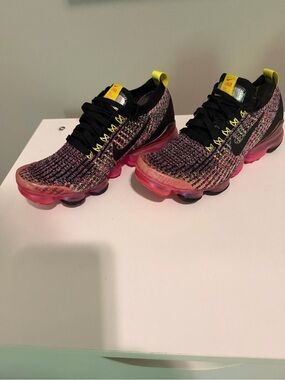 Nike Women’s VaporMax Flyknit Sneakers - Black/Pink/Yellow